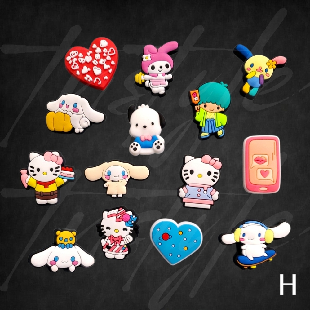 ⭐️ONLY SET⭐️ Sanrio Shoe Charms